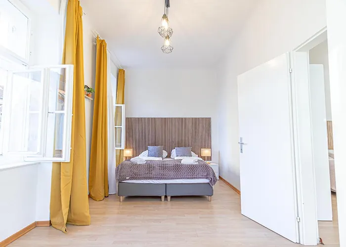Desirable 2br - Bookable For Longstays In Lockdown B *