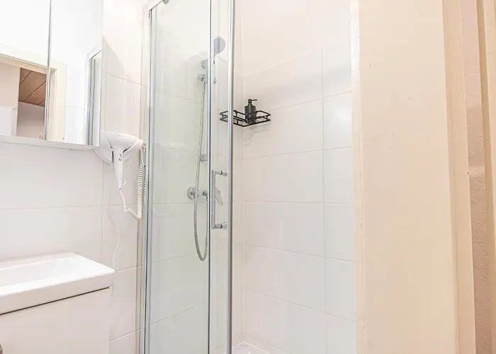 Desirable 2br - Bookable For Longstays In Lockdown B Apartment